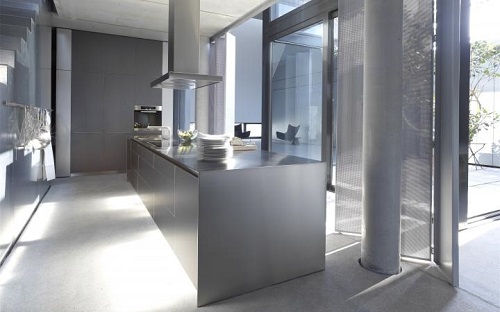cocina con meson gris