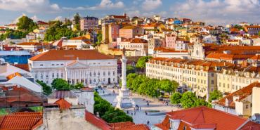 El país dónde están comprando casas los famosos 