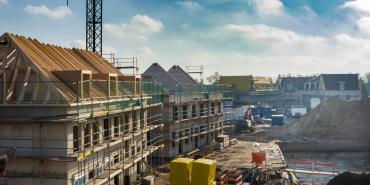 Canadá quiere aumentar la construcción de viviendas, pero no hay quién las construya