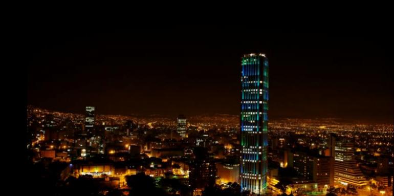 Evento en la Bogotá de noche 