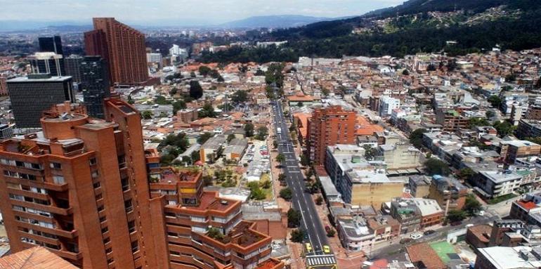 Crece la demanda de espacio en los centros comerciales de Bogotá. 