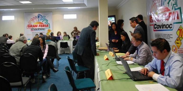 Según los acuerdos de pago en las últimas versiones, los hombres han hecho acuerdos un 54 %, mujeres 46%.