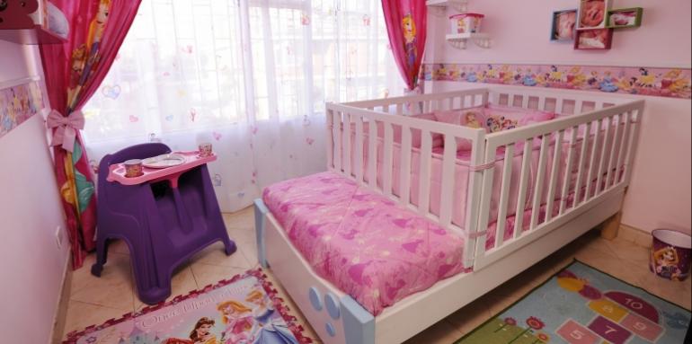 Habitación de niña decorada por Homecenter