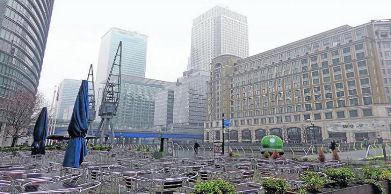 El proceso de recuperación de la zona portuaria de canary Wharf, Londres, fue objeto de estudio entre constructores colombianos 