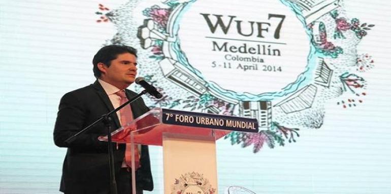 El ministro de Vivienda, Luis Felipe Henao Cardona, actuará como presidente en el séptimo foro Urbano Mundial en Medellín.
