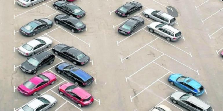 La plata producto del arrendamiento de los parqueaderos debe destinarse a la disminución de las cuotas de administración.