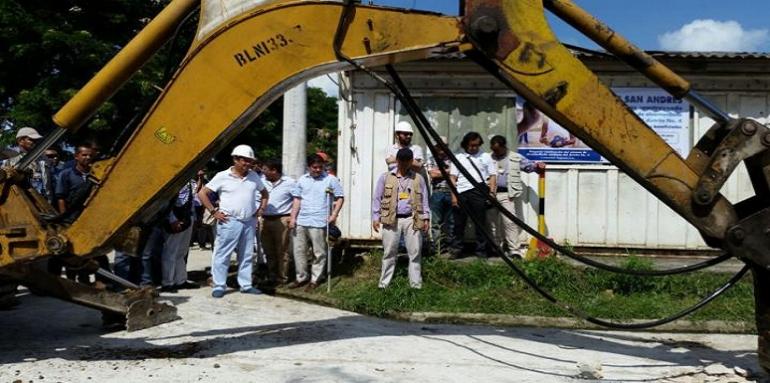 Vicepresidente Varga Lleras y MInistro Henao Cardona durante la jornada hoy en San Andrés