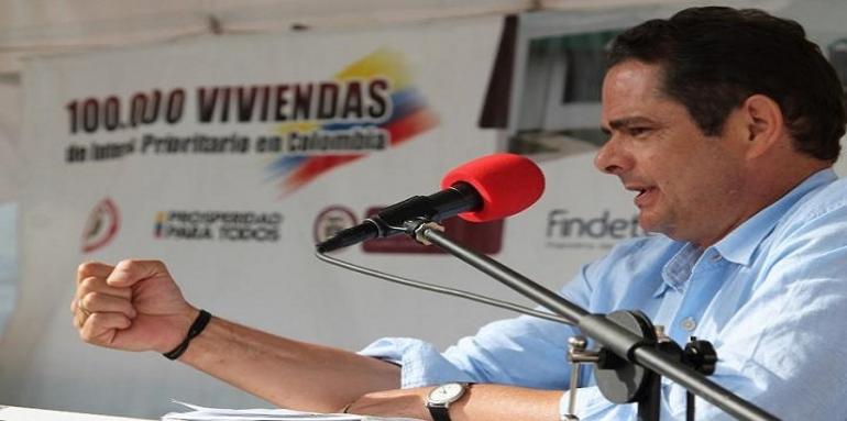 Subsidio a la tasa de interés permitirá a familias estrenar casa en 2013.