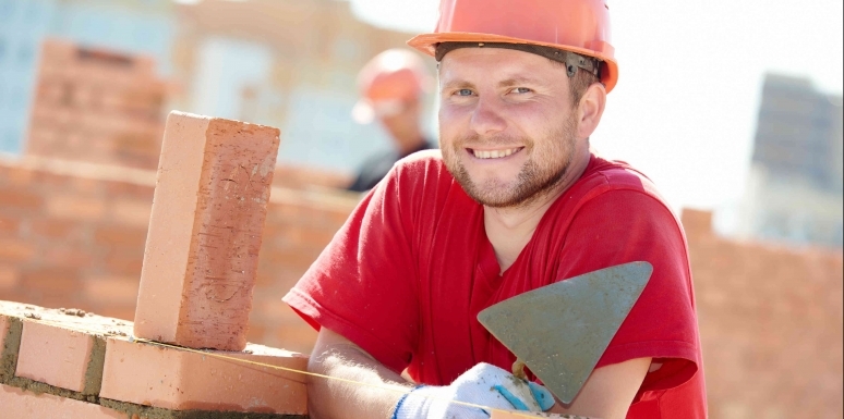 La edad promedio de los trabajadores del sector de la construcción es 36 años. Foto: 123RF