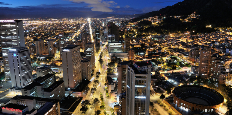 vista nocturna sobre Bogotá