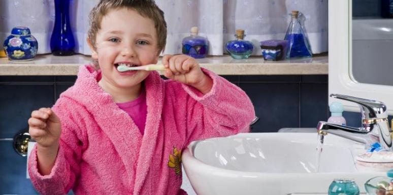 Un baño bien decorado  hará más difertidos los momentos como el cepillado de dientes, el bañarse o el vestirse.  Bebés y niños, cómo debe ser su baño ño bien decorado hará más difertidos los momentos como el cepillado de dientes, e