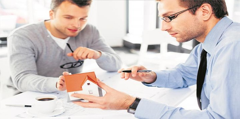 Asegúrese de que la constructora que ofrece la propiedad sea confiable y con trayectoria 