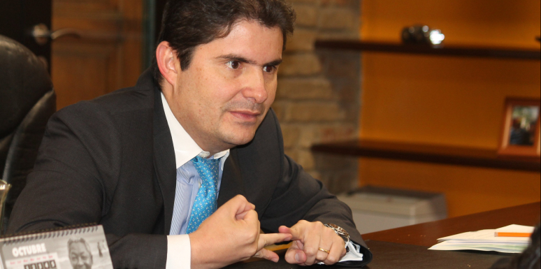 El ministro de Vivienda rechazó el uso del programa viviendas gratis en política