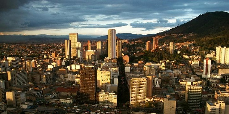 Panorámica de Bogotá en atardecer